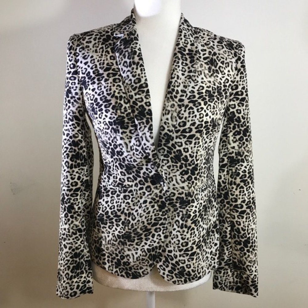Vince Camuto Leopard Blazer. Size 0